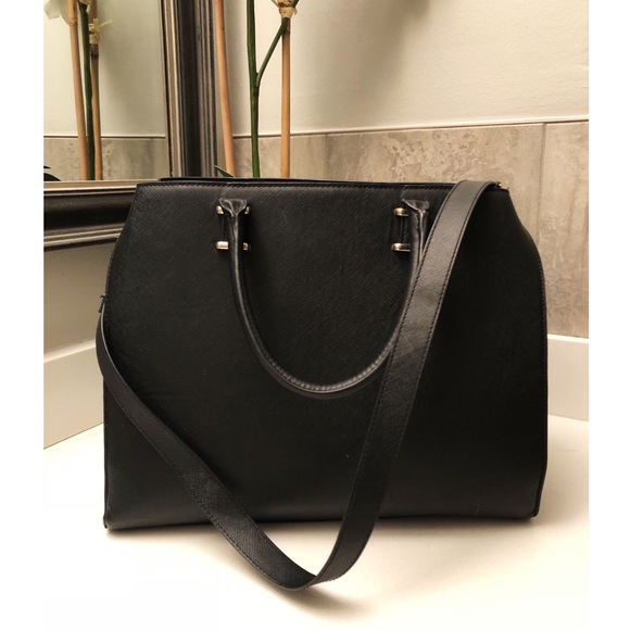 H&M Handbags - H&M large purse💕